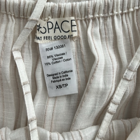 L’Space Santorini dress . Worn 1 time and dry cleaned after wear!! - Picture 4 of 5